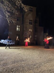 agence-feeling-tours-spectacle-lumieres-et-feu-cande